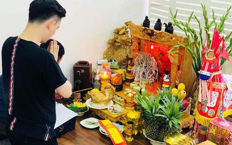Lễ vật cúng thần tài thổ địa hàng ngày​